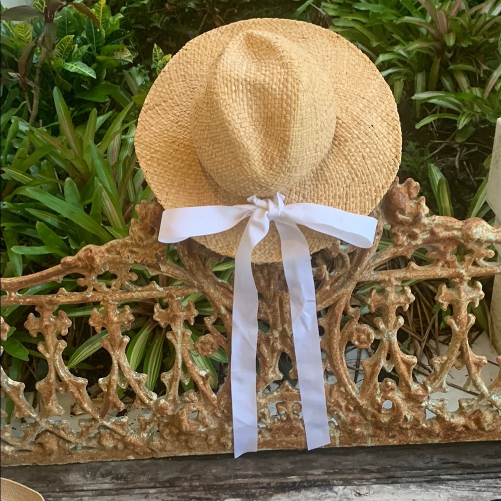 Anya & Niki Straw Hat with White Grosgrain Ribbon